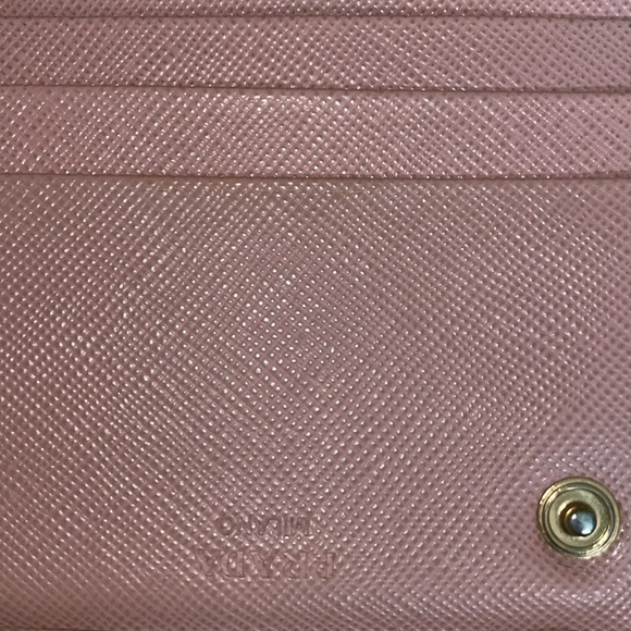 Authentic PRADA Milano pink long wallet saffiano leather with gold details. - Picture 12 of 13